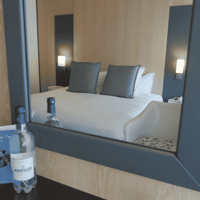 miroir chambre hôtel arcachon