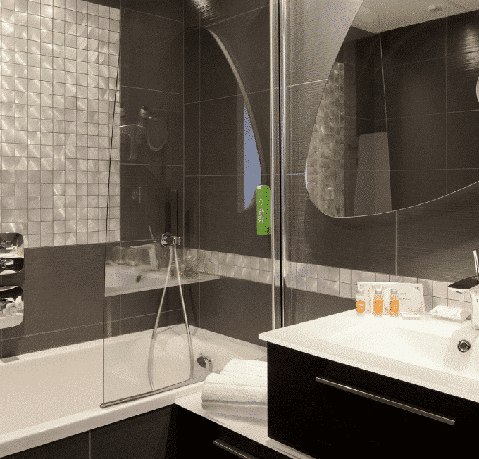 salle de bain baignoire hôtel luxe arcachon