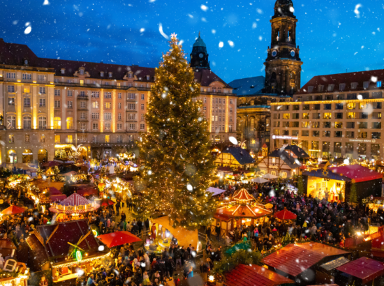 marches-de-noel-nuit-hotel-point-france